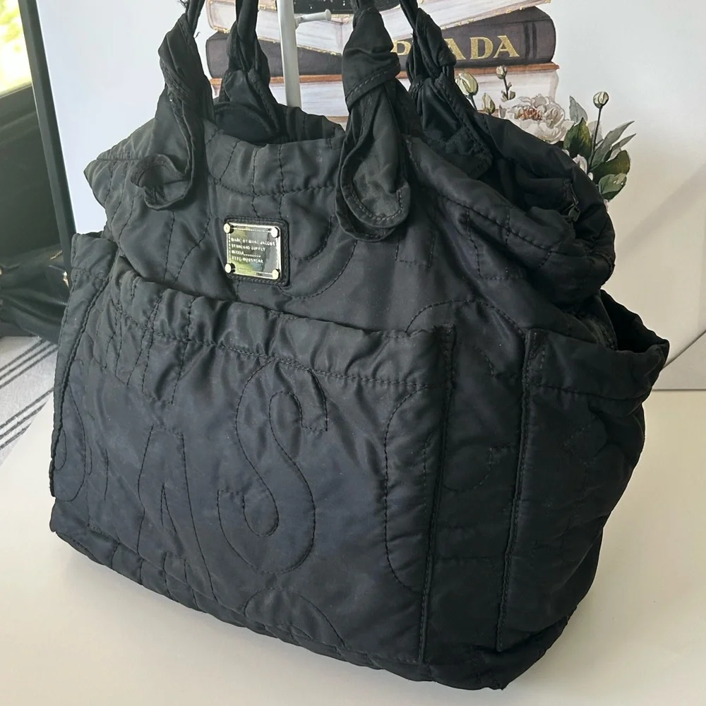 Marc Jacobs Black Quilted Tote Bag shoulder bag_5